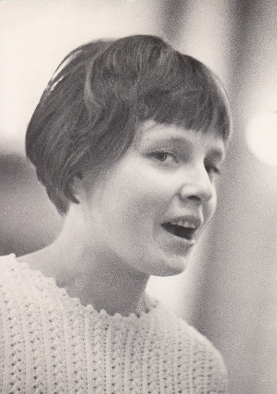 File:Kreem, Anni (Raadios luulet lugemas, 1965, erakogu).jpg